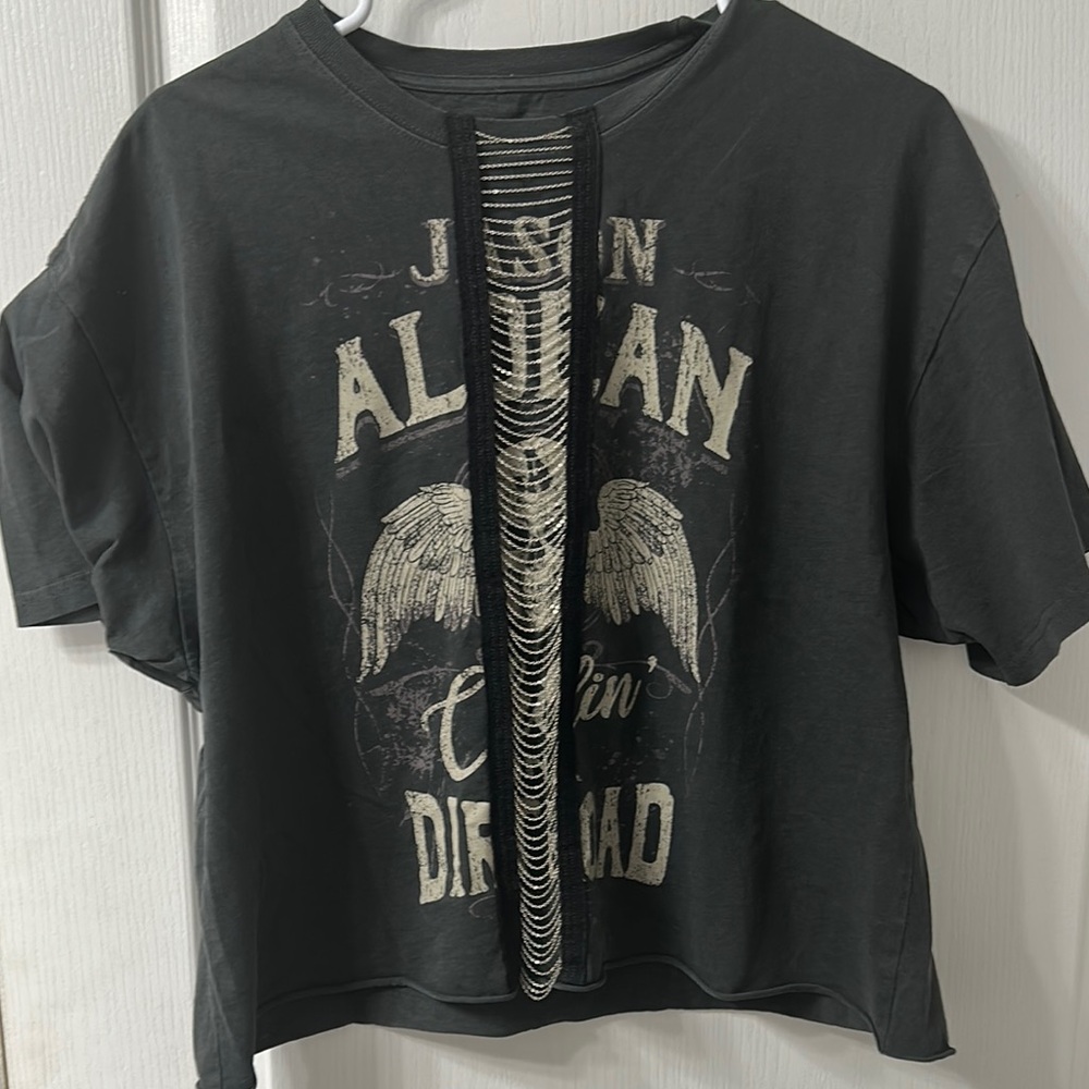 Buckle Black Graphic Crop Top